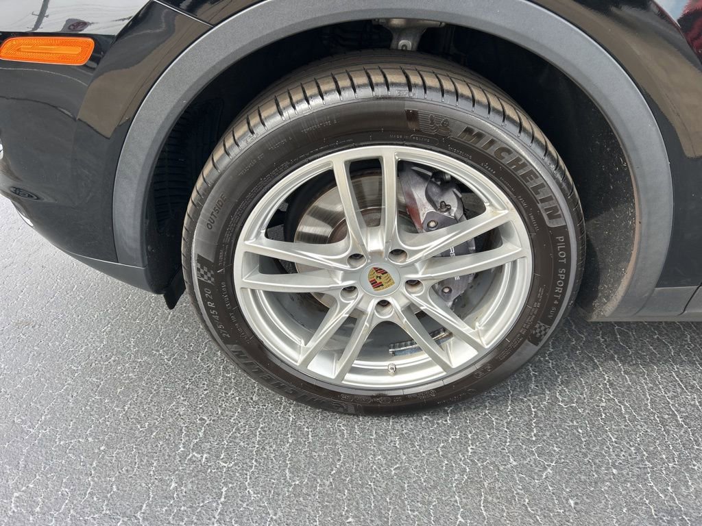 Used 2019 Porsche Cayenne image 25