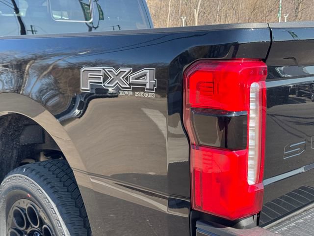 New 2026 Ford F250 Lariat w/ Black Appearance Package image 13