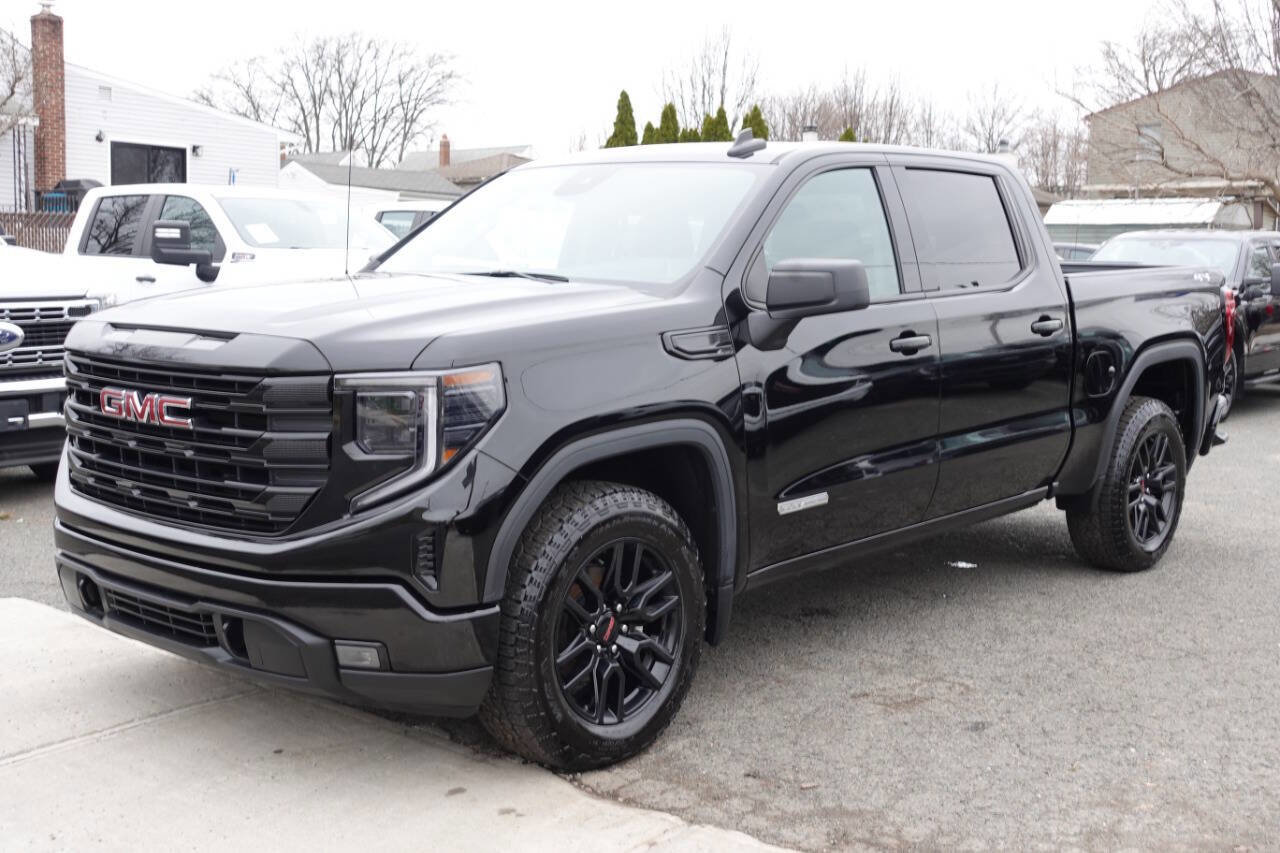 Used 2024 GMC Sierra 1500 Elevation AWD/4WD image 3