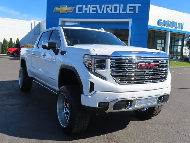 Used 2023 GMC Sierra 1500 Denali w/ Technology Package AWD/4WD image 1