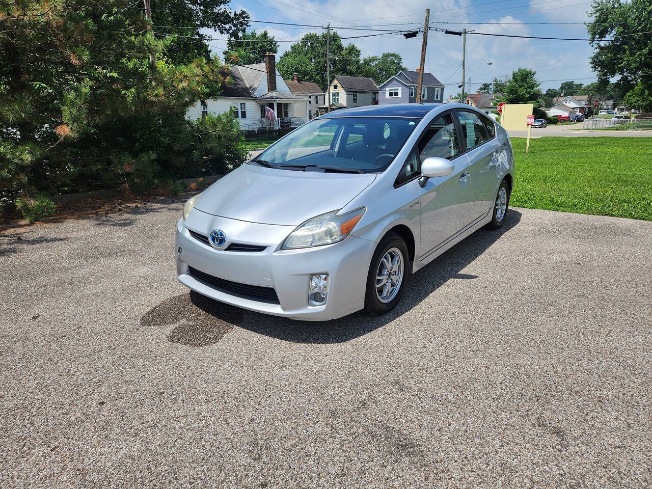 Used 2010 Toyota Prius One FWD image 3