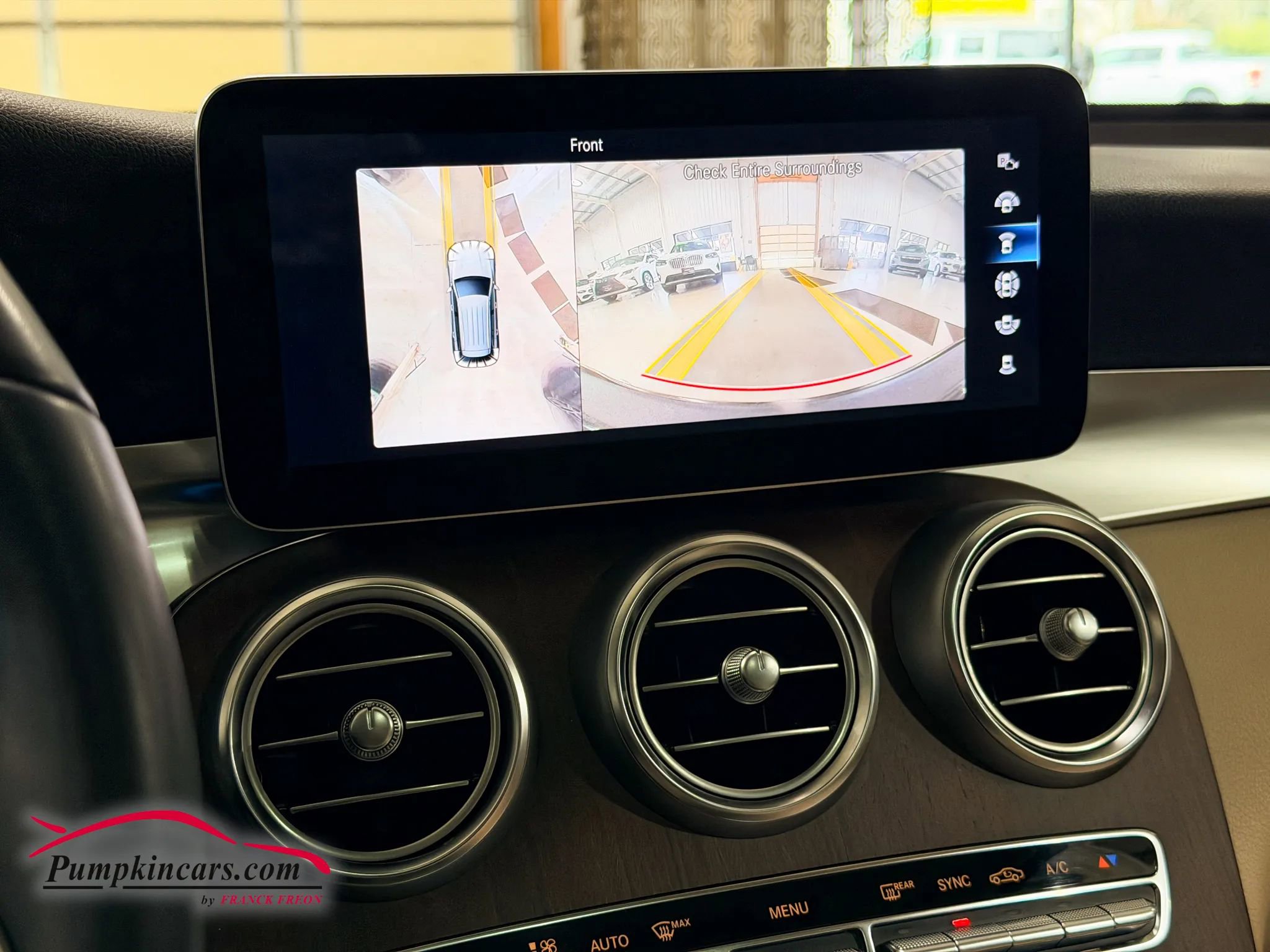 Used 2022 Mercedes-Benz GLC 300 4MATIC w/ Multimedia Package Lite image 33