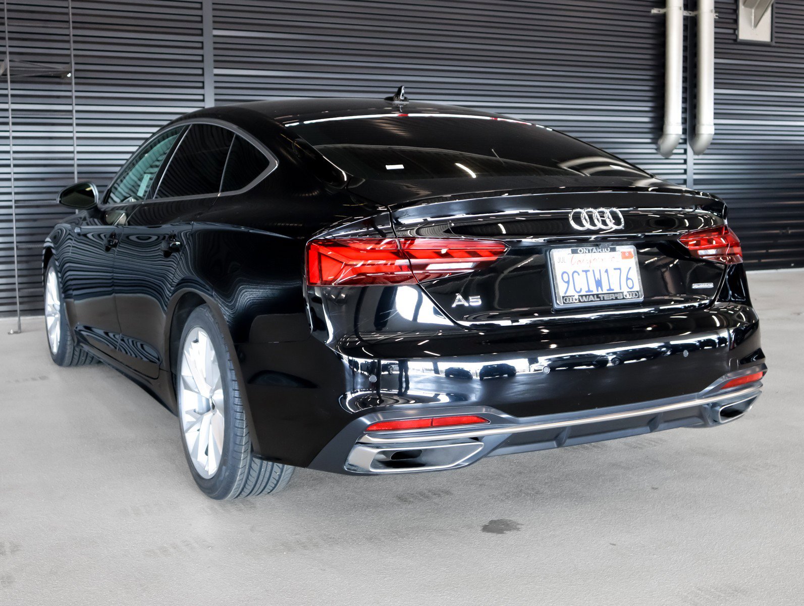 Used 2022 Audi A5 2.0T Premium image 2