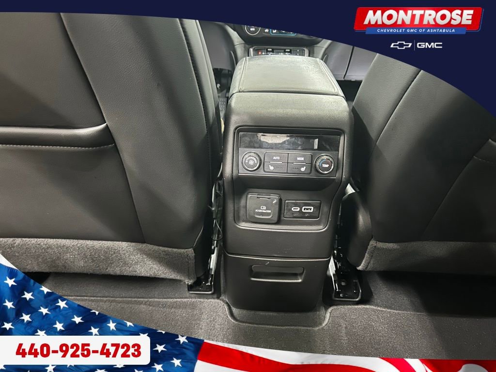 Used 2023 GMC Acadia AT4 w/ Technology Package image 23