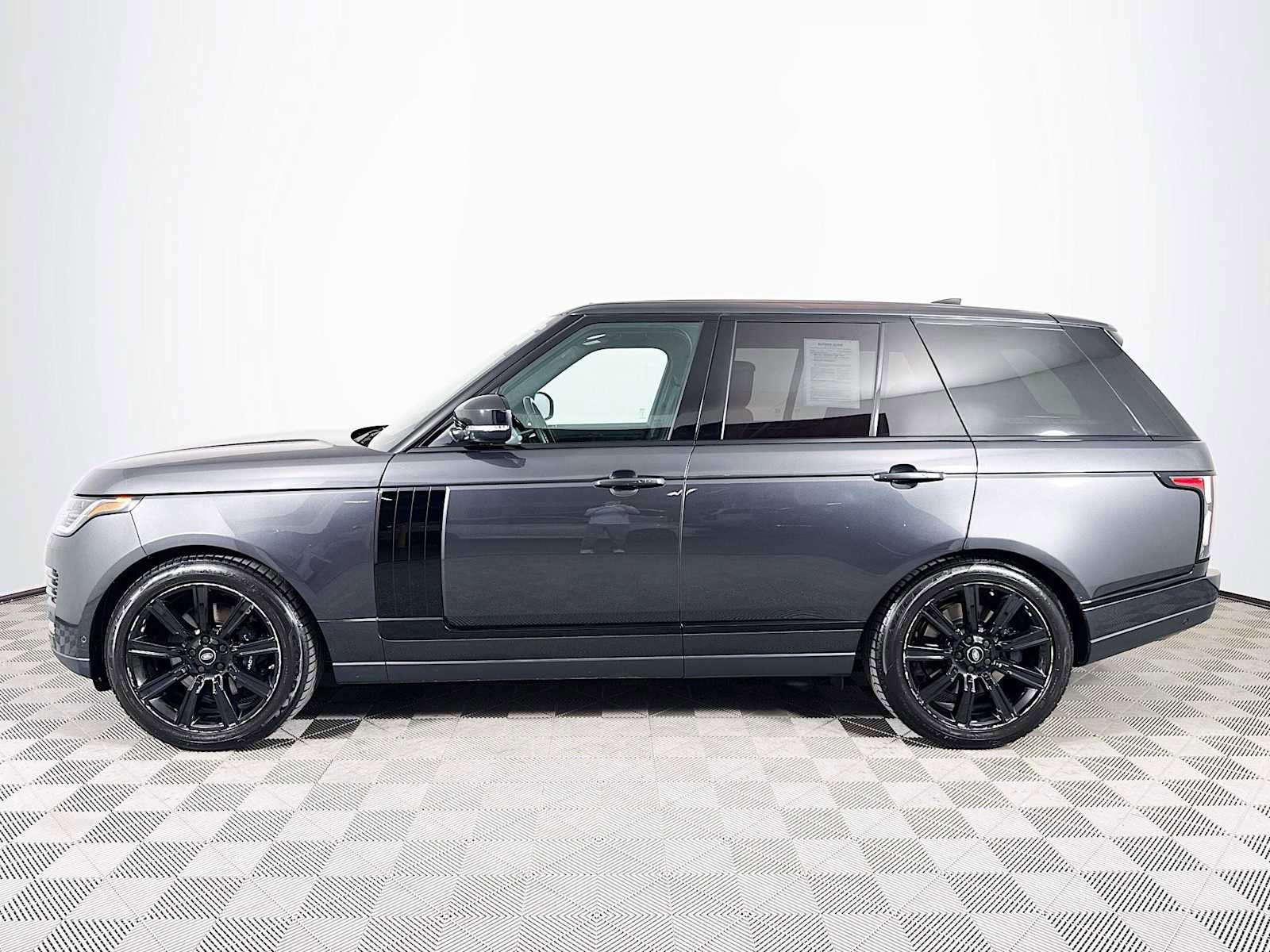Used 2019 Land Rover Range Rover Supercharged AWD/4WD image 8