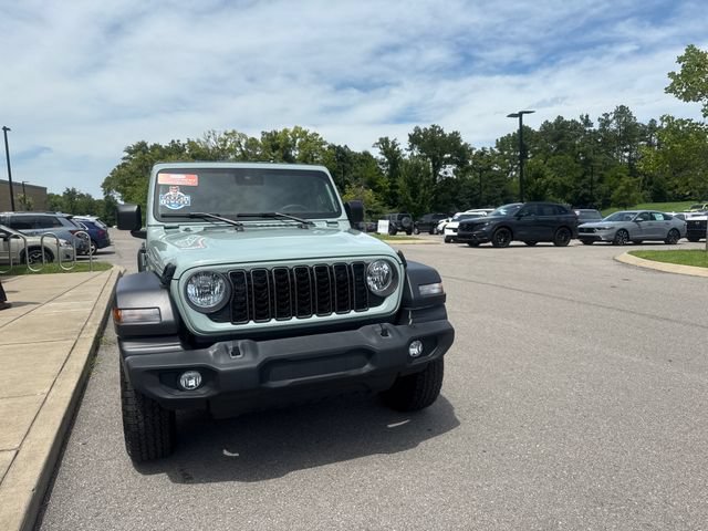 Used 2024 Jeep Wrangler Unlimited Sport AWD/4WD image 7