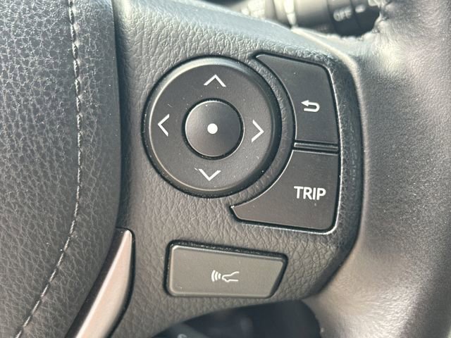 Used 2018 Toyota RAV4 XLE image 28