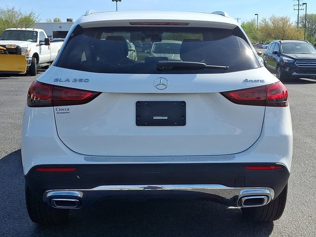 Used 2022 Mercedes-Benz GLA 250 4MATIC w/ Premium Package Lite image 8