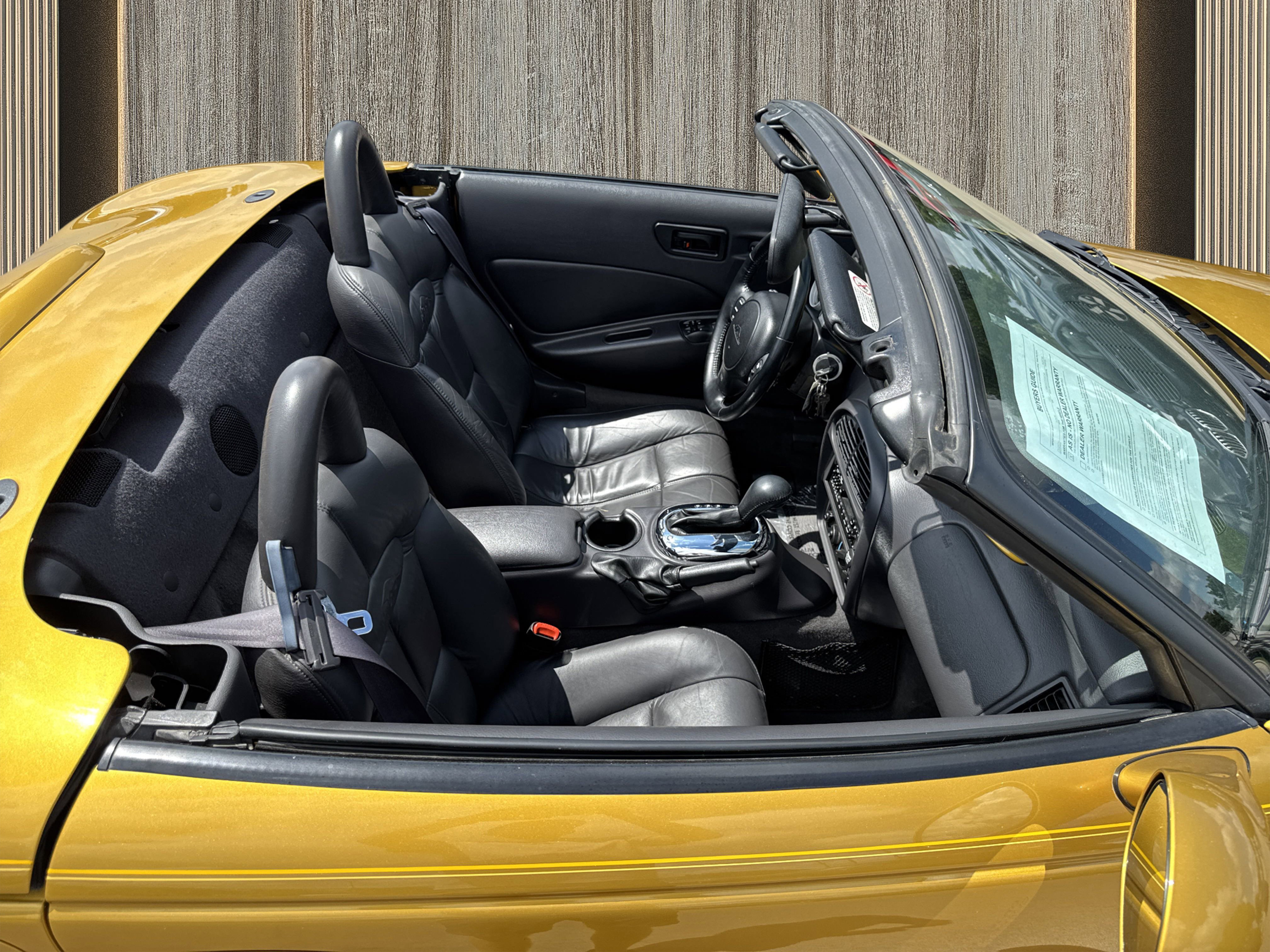 Used 2002 Chrysler Prowler RWD image 40