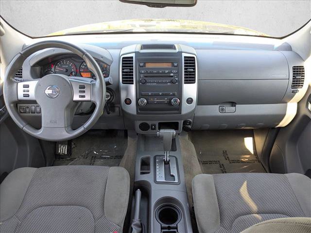 Used 2012 Nissan Frontier SV w/ SV Premium Utility Pkg image 14