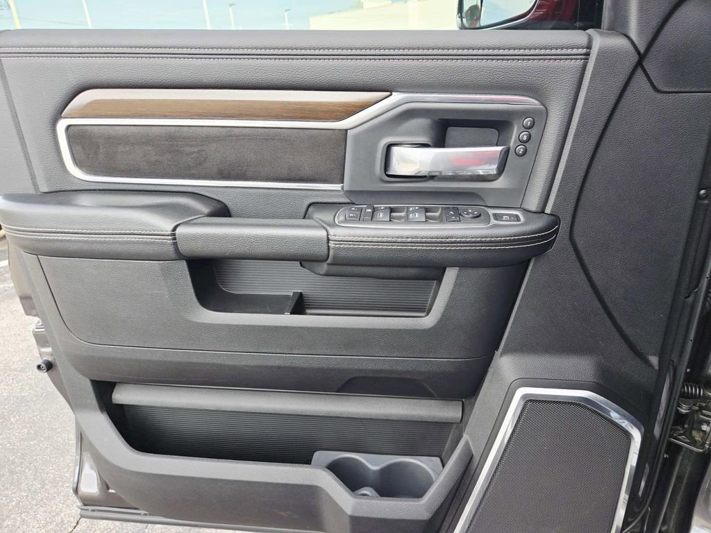 Used 2022 RAM 3500 Laramie image 41