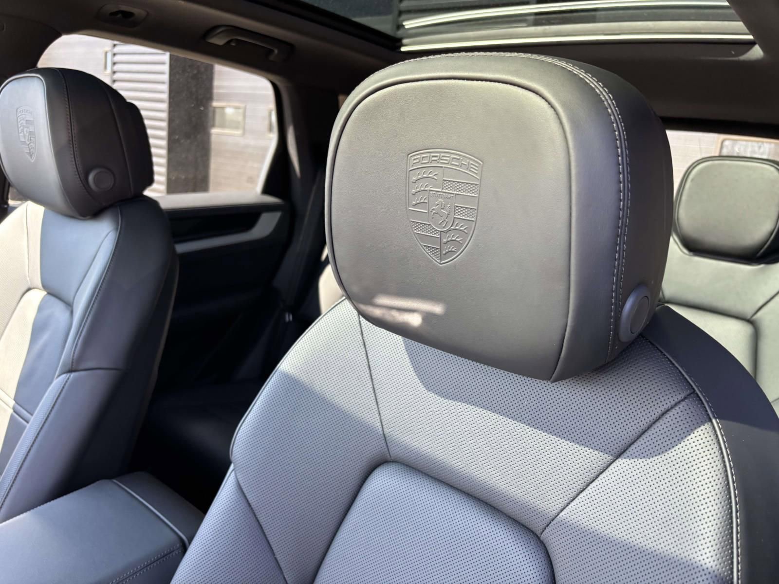 New 2026 Porsche Cayenne image 18