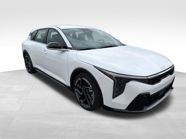 New 2026 Kia K4 GT-Line image 1