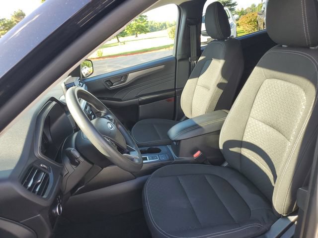 Used 2025 Ford Escape Active FWD image 9