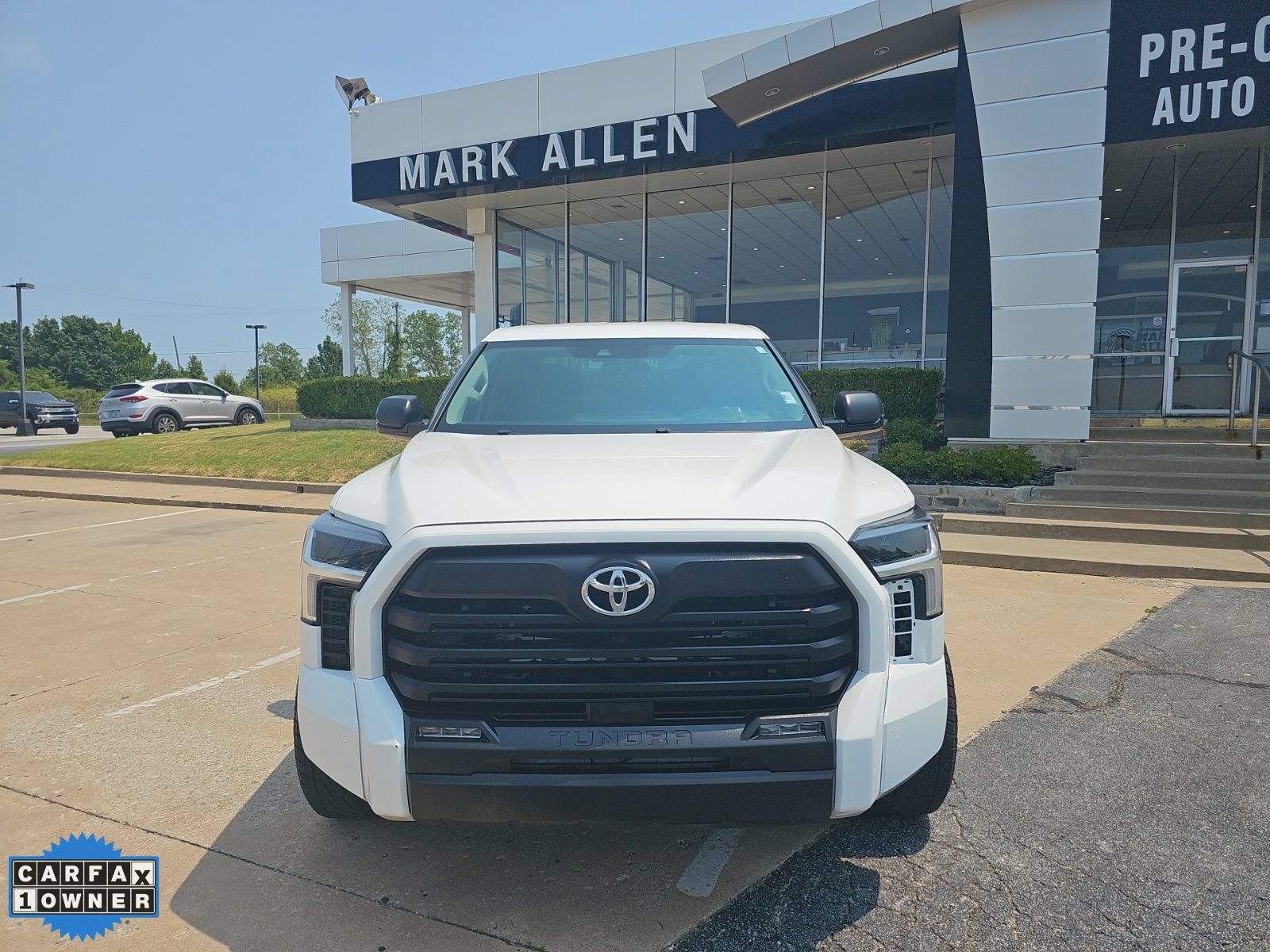 Used 2024 Toyota Tundra SR5 w/ SR5 Convenience Package AWD/4WD image 10