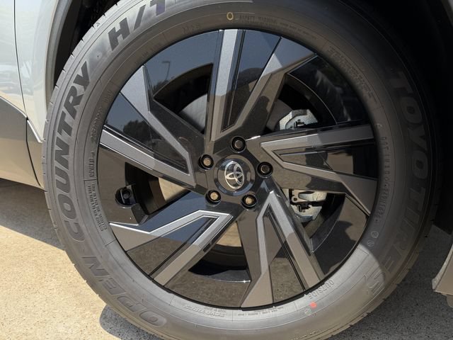 New 2026 Toyota C-HR AWD/4WD image 10