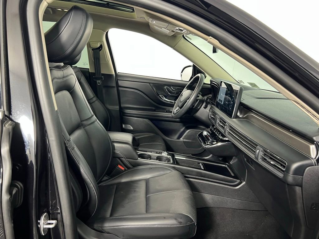 Used 2024 Lincoln Corsair Grand Touring image 28