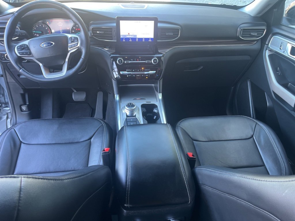 Used 2023 Ford Explorer Limited image 17
