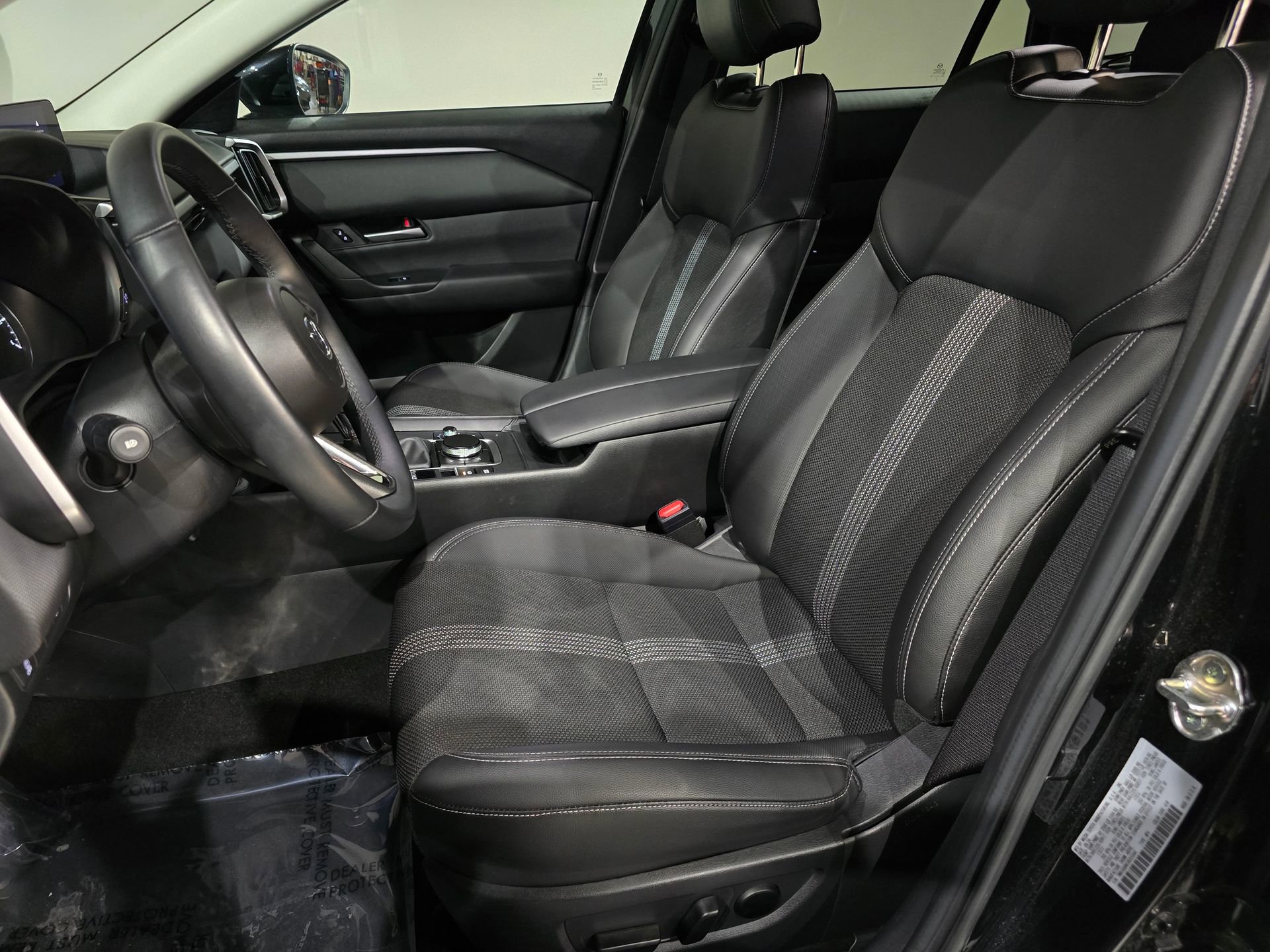 Used 2025 MAZDA CX-50 AWD 2.5 S w/ Preferred Package image 17