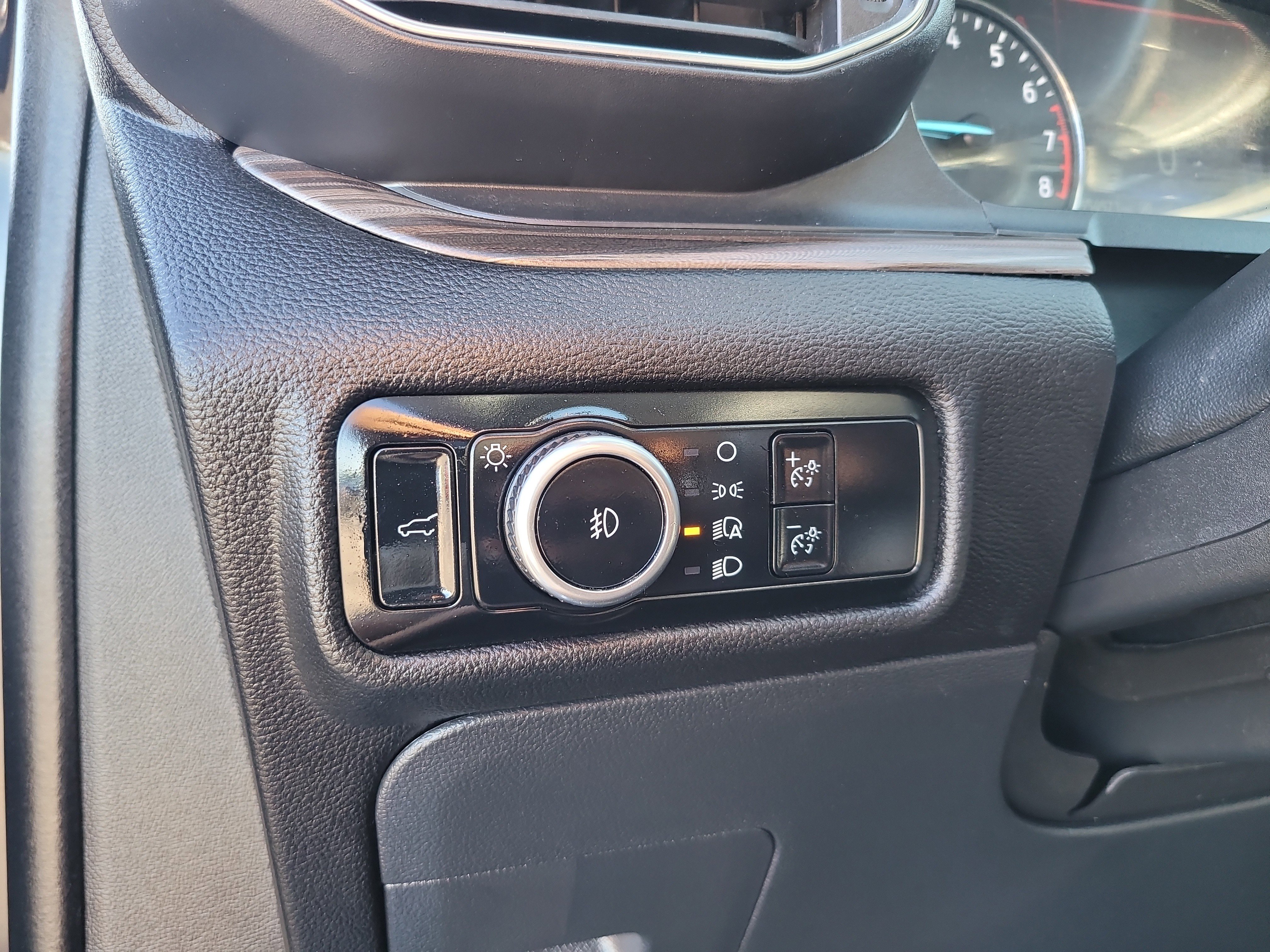 Used 2024 Ford Explorer Limited image 32