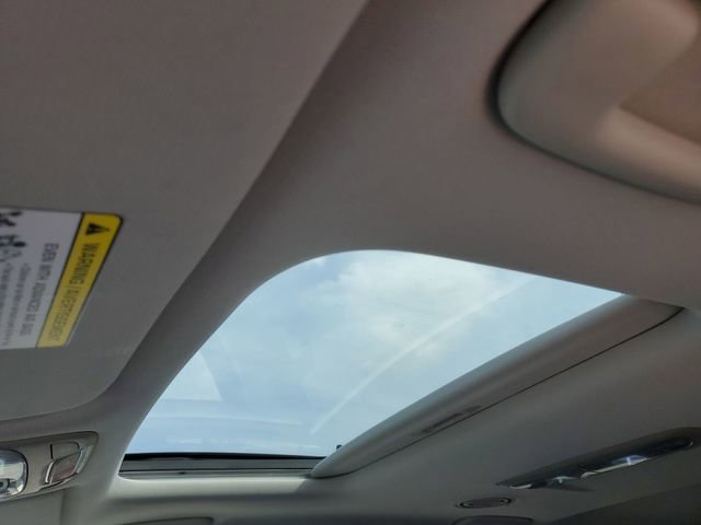 Used 2025 Kia Telluride S FWD image 19