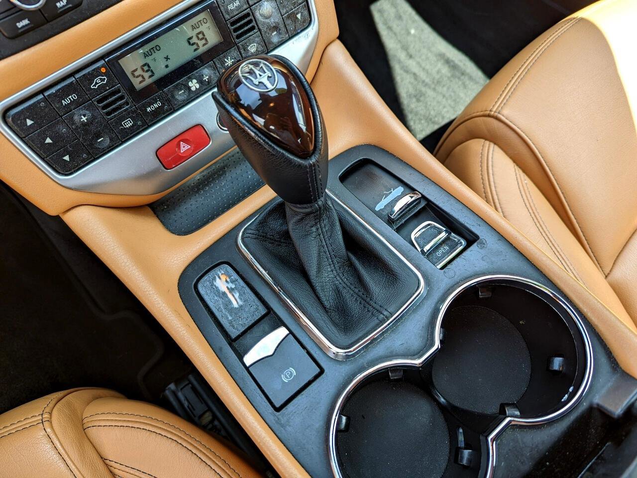 Used 2011 Maserati GranTurismo Convertible RWD image 23