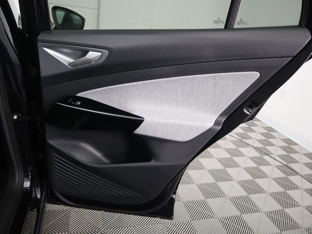 New 2026 Volkswagen ID.4 Pro image 28
