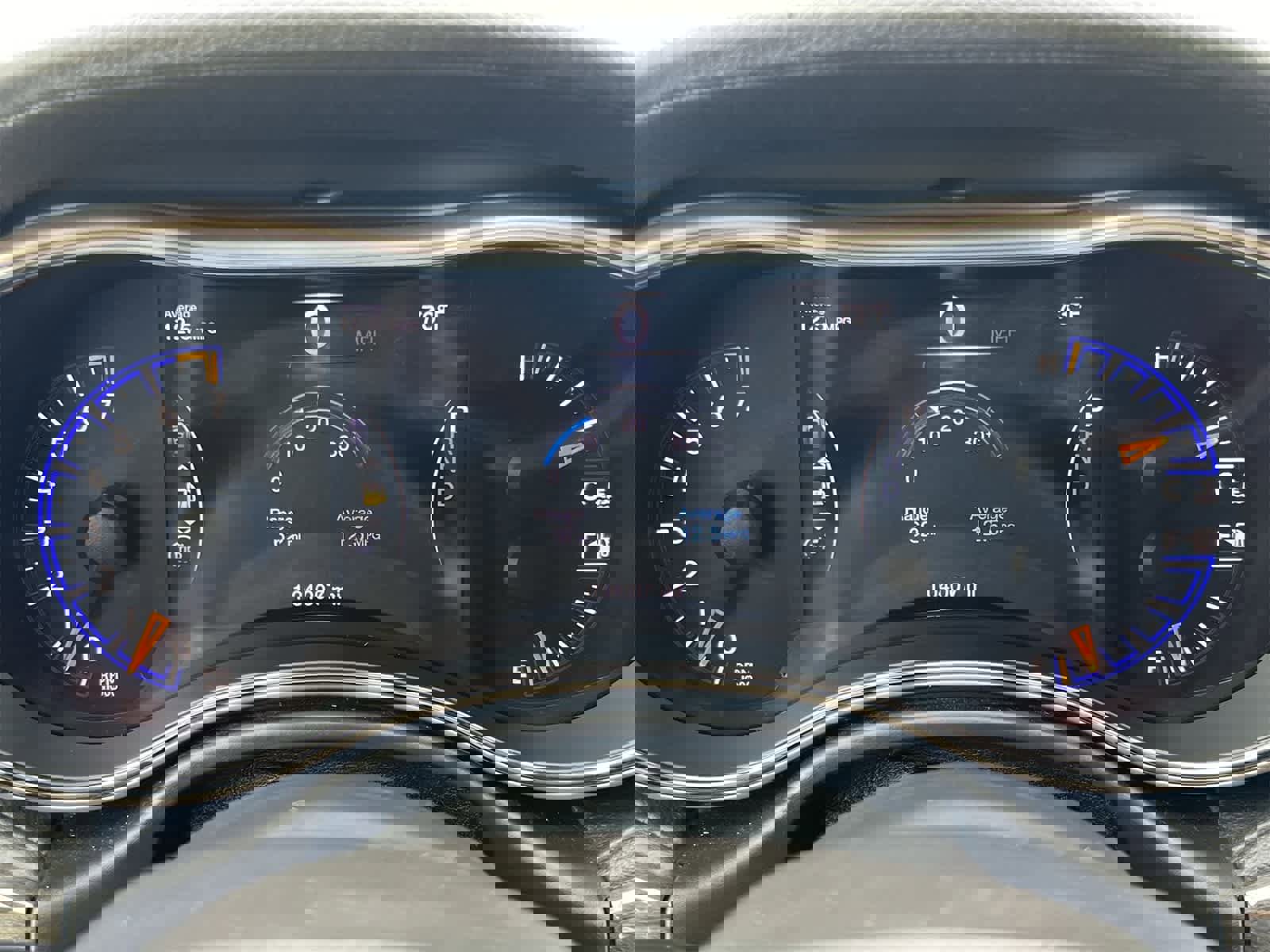 Used 2017 Jeep Grand Cherokee Overland w/ Jeep Active Safety Group image 32