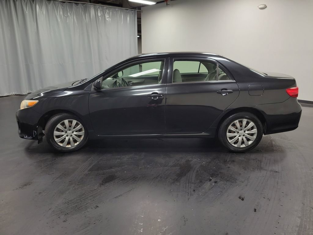 Used 2013 Toyota Corolla LE FWD image 5