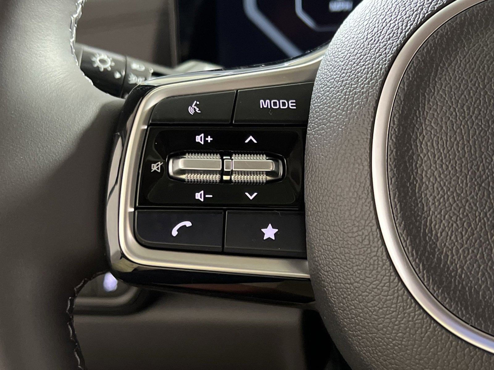 New 2026 Kia Carnival SX Prestige image 30