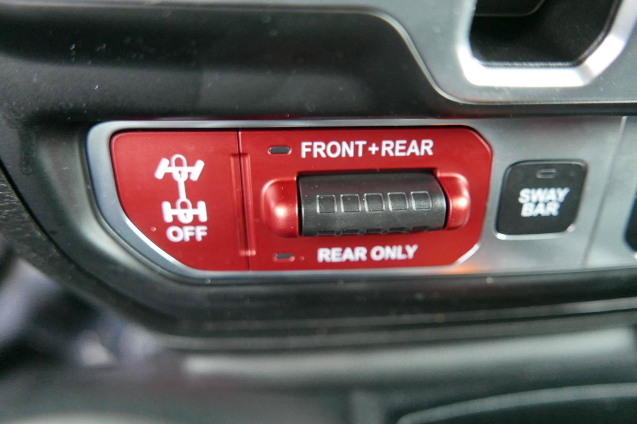 Used 2021 Jeep Wrangler Unlimited Rubicon 4xe w/ Cold Weather Group AWD/4WD image 16