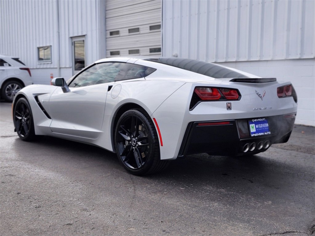 Used 2018 Chevrolet Corvette Stingray Coupe w/ 1LT image 3