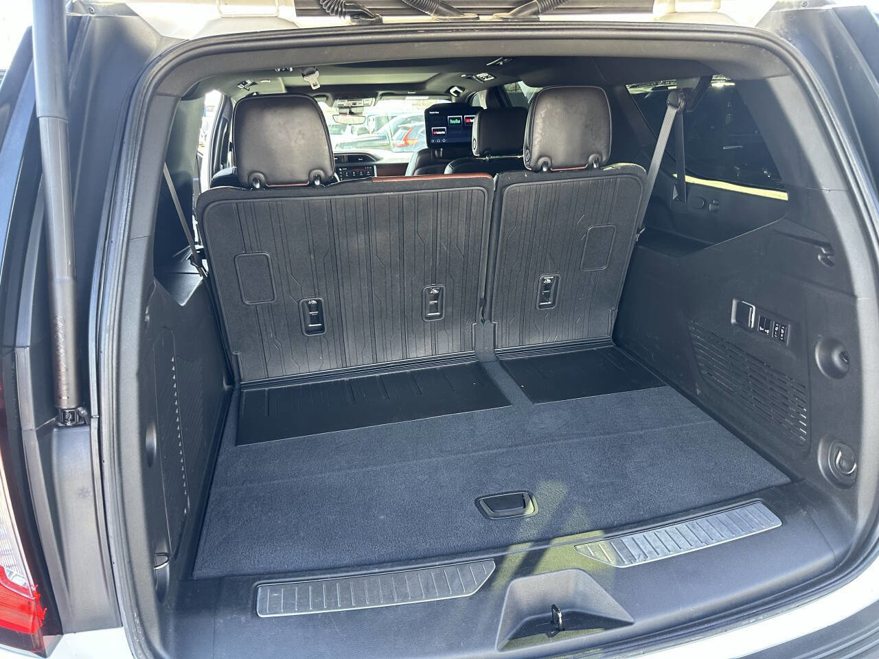 Used 2023 GMC Yukon XL Denali Ultimate image 23
