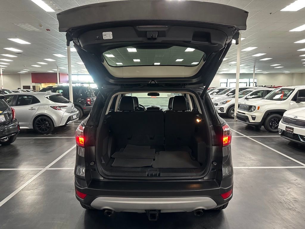 Used 2018 Ford Escape Titanium image 27