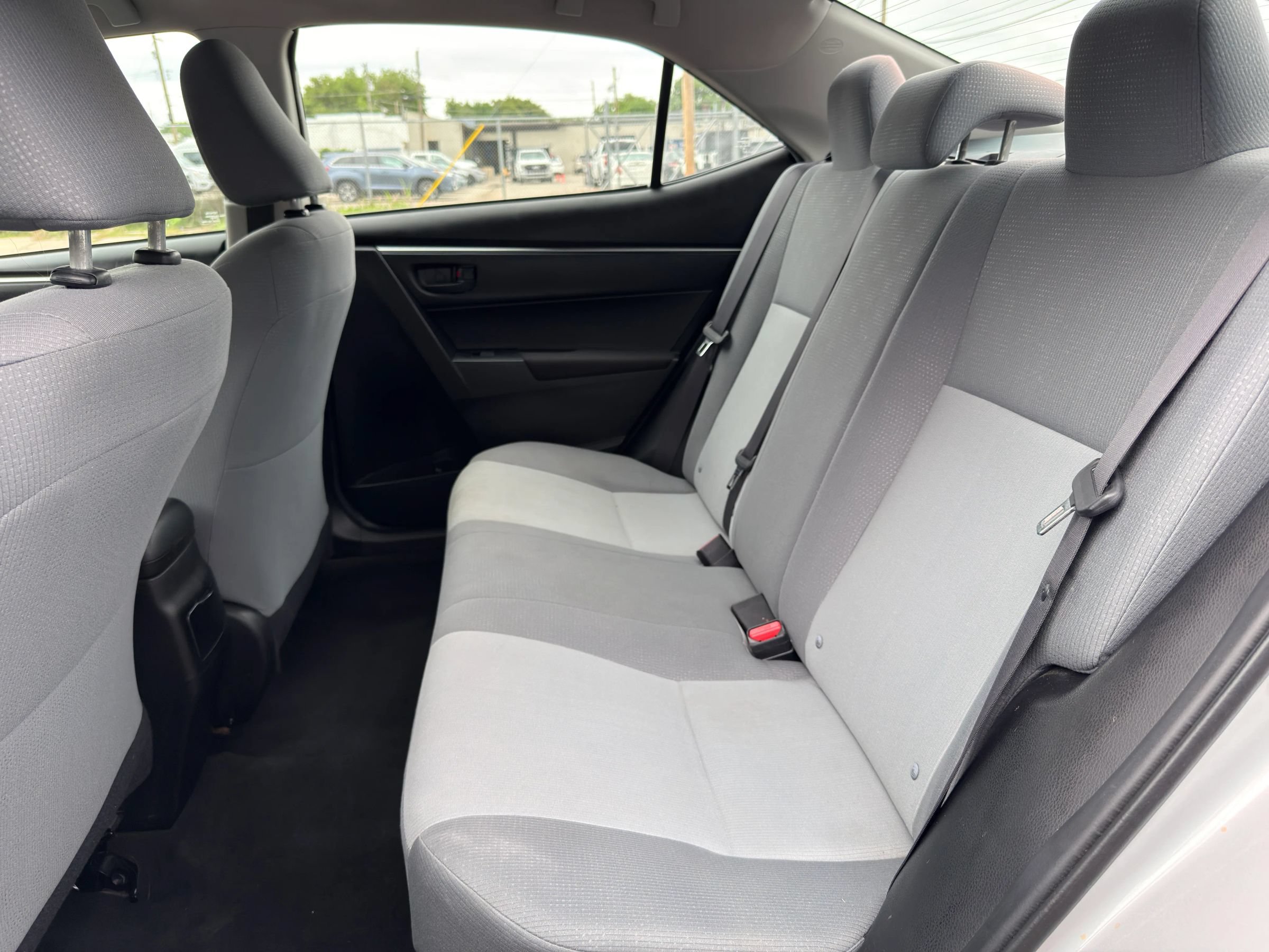 Used 2016 Toyota Corolla L FWD image 17