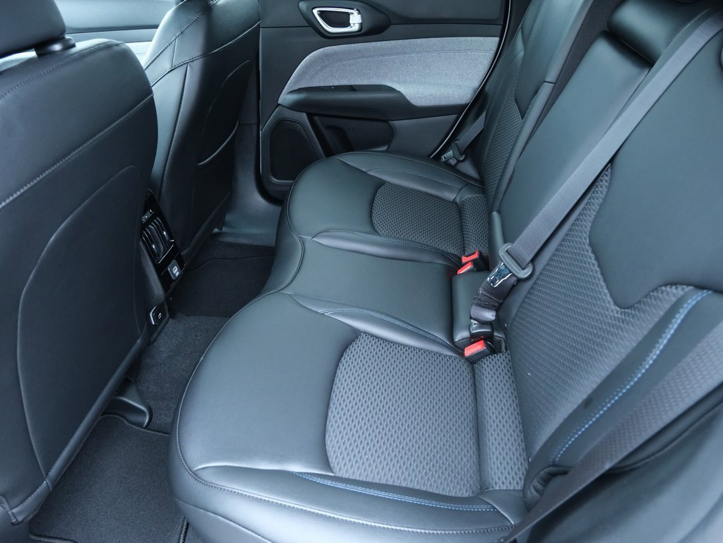 New 2026 Jeep Compass Latitude image 27