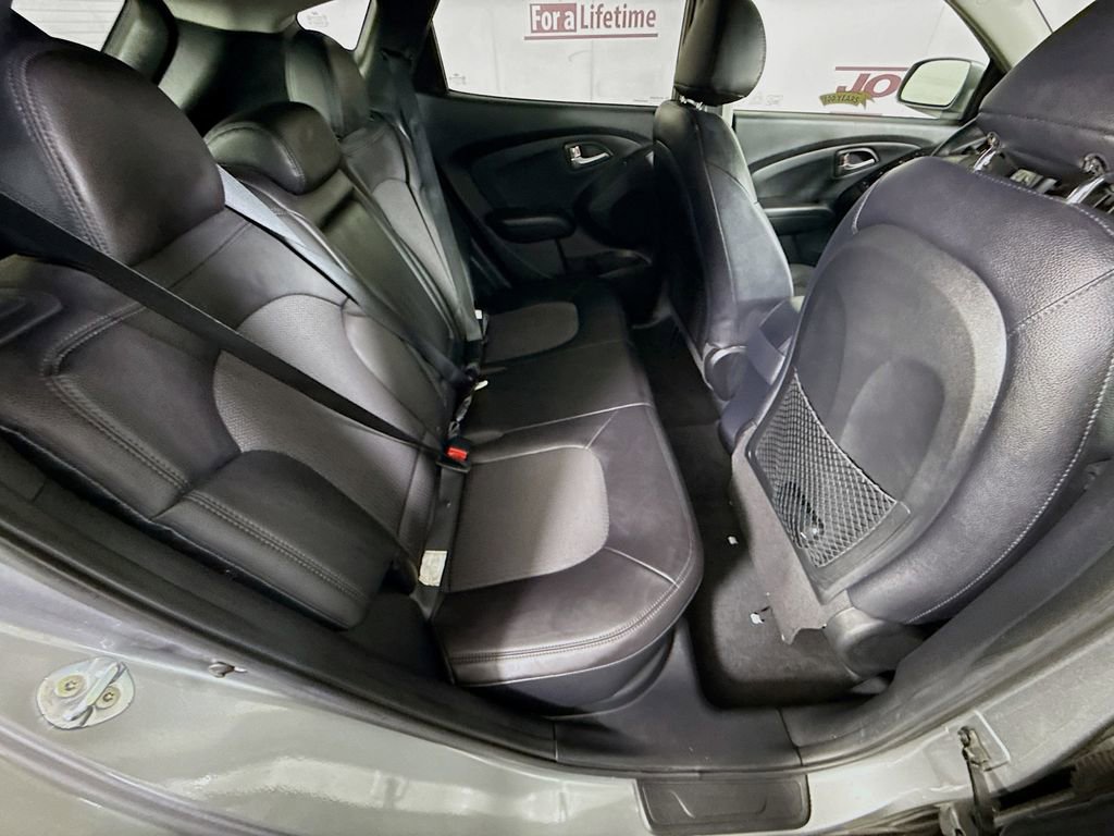 Used 2013 Hyundai Tucson GLS image 27