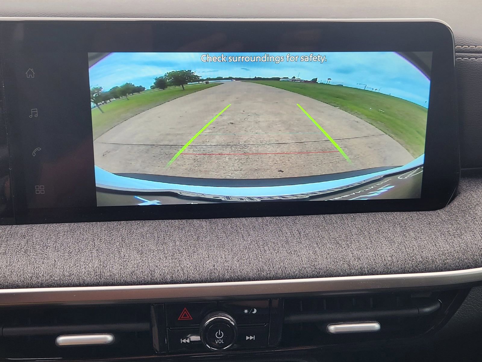 New 2026 Nissan Kicks SV image 17