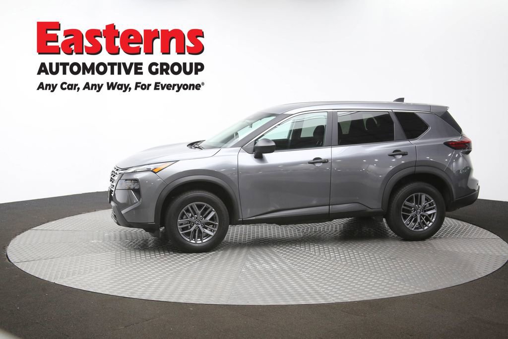 Used 2024 Nissan Rogue S image 60