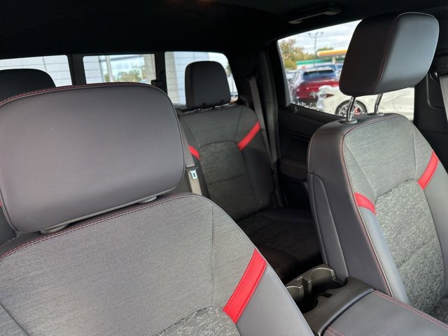 New 2025 Chevrolet Colorado Z71 image 30