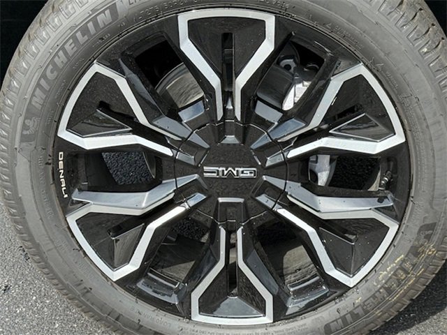 New 2025 GMC Sierra EV Denali image 12