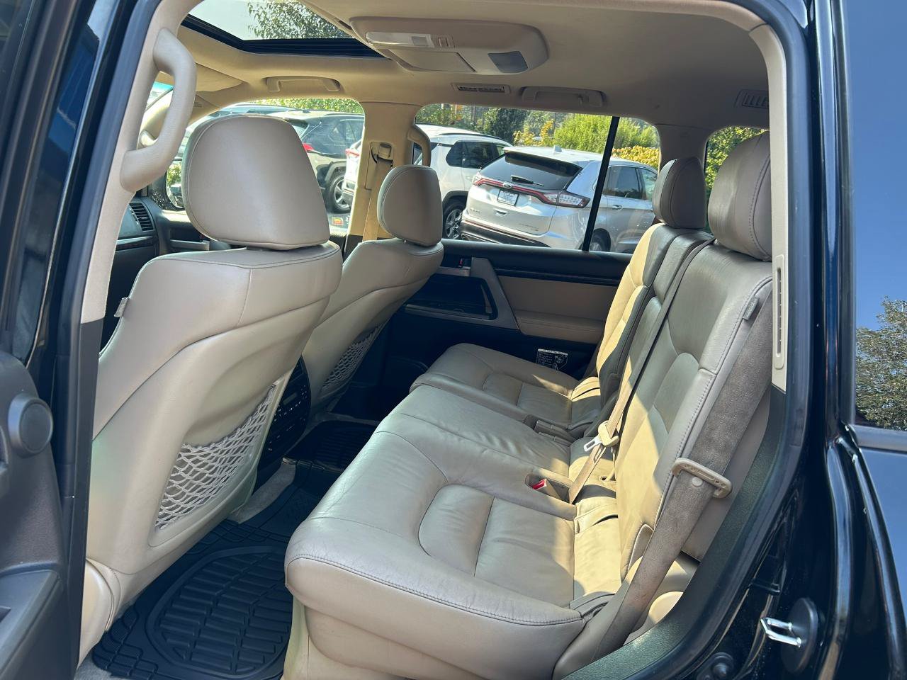 Used 2011 Toyota Land Cruiser w/ Upgrade Pkg AWD/4WD image 17