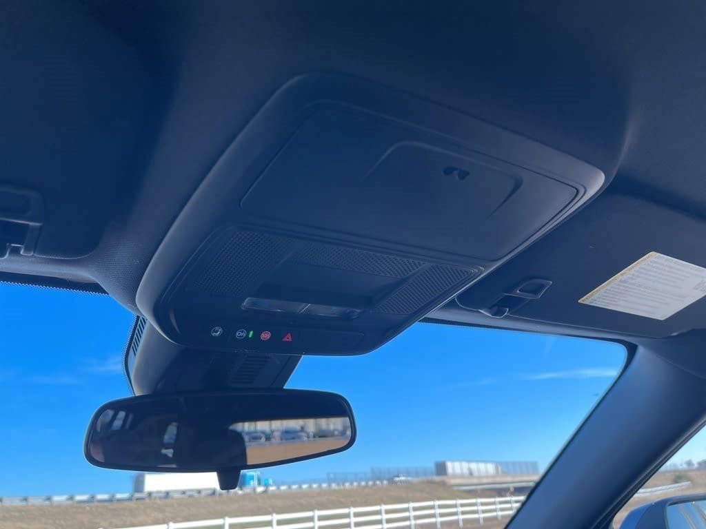 New 2026 GMC Terrain AT4 w/ LPO, Black Badging Package image 23