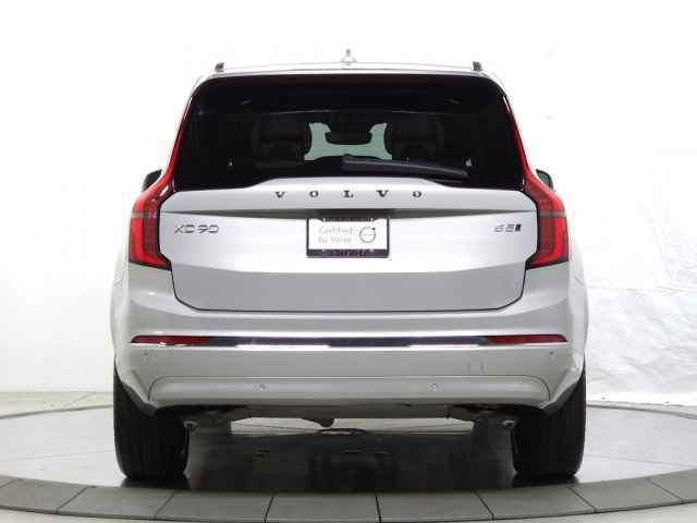 Used 2025 Volvo XC90 B5 Plus image 8