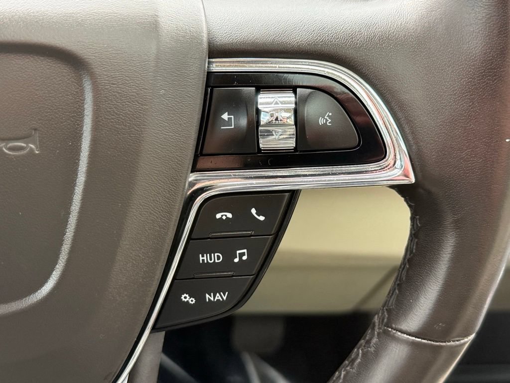 Used 2019 Lincoln Navigator Reserve AWD/4WD image 33