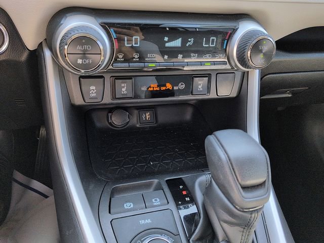 Certified 2023 Toyota RAV4 XLE w/ Convenience Package image 25