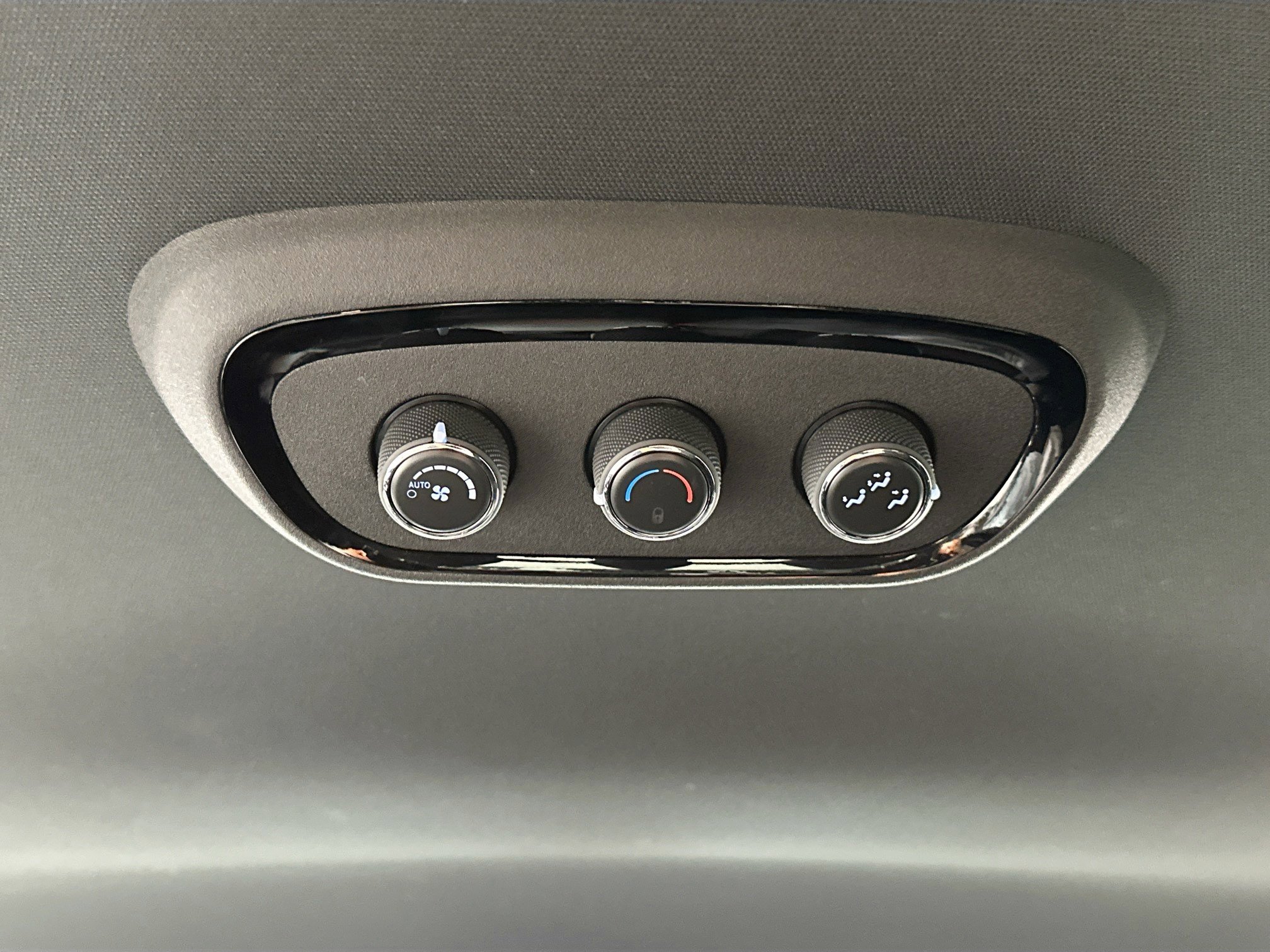 Used 2022 Dodge Durango GT image 24