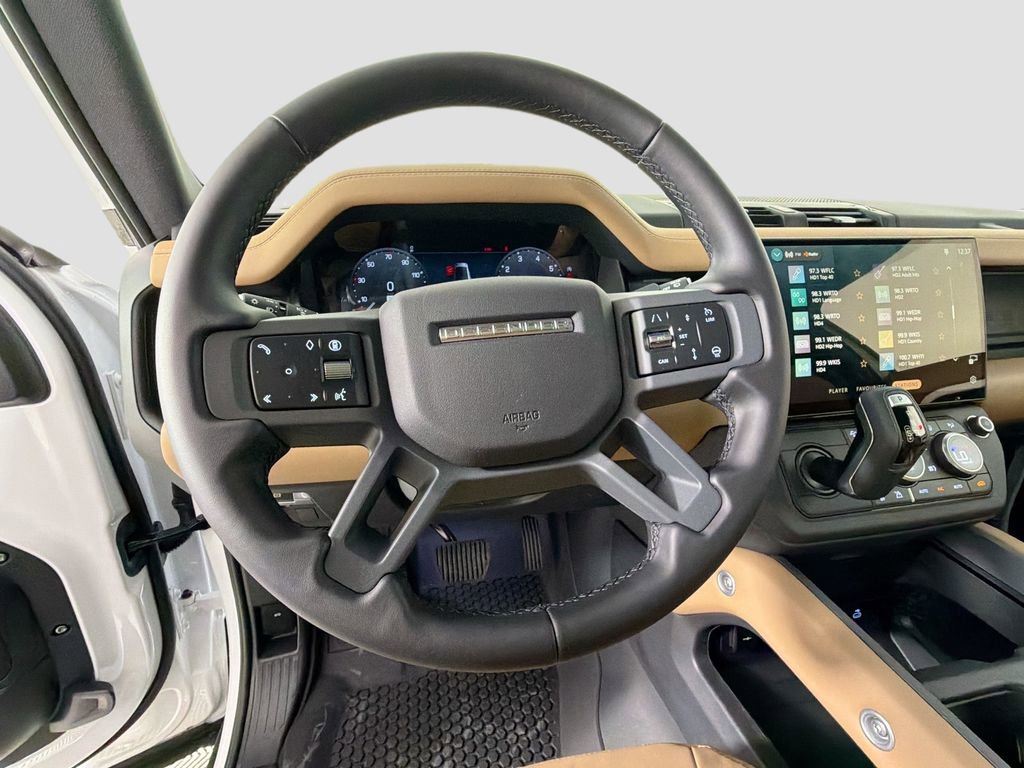 New 2026 Land Rover Defender 130 X-Dynamic SE AWD/4WD image 11