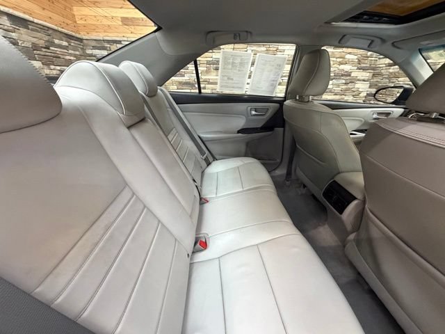 Used 2016 Toyota Camry XLE w/ Moonroof Package FWD image 34