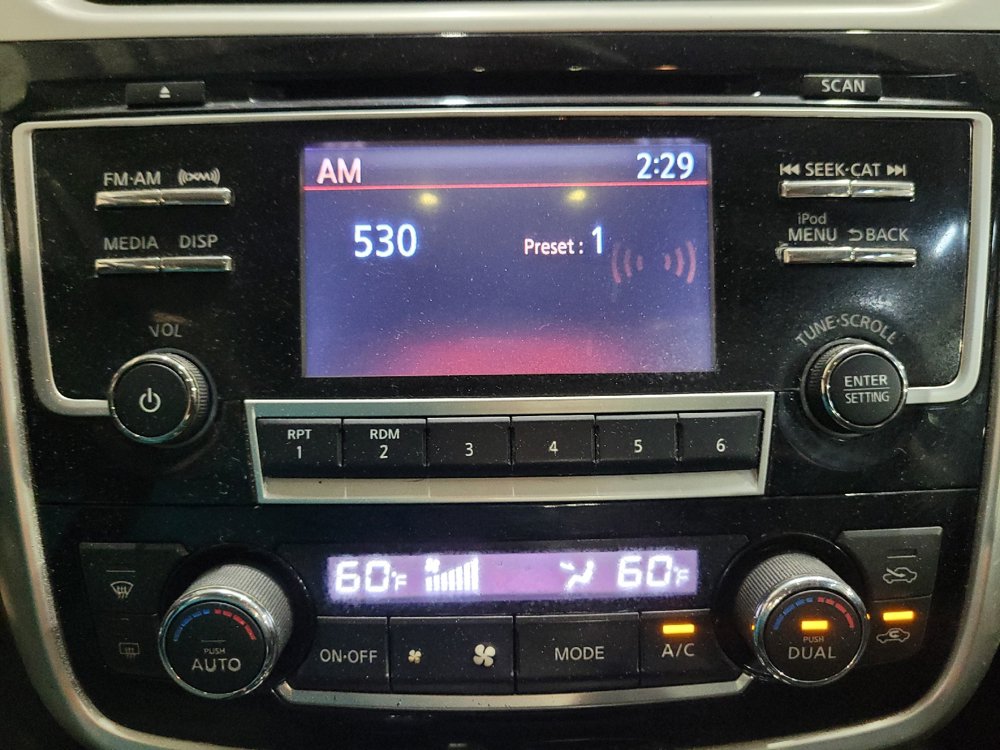 Used 2018 Nissan Altima 2.5 SV FWD image 25
